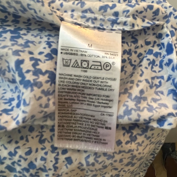 EUC Gap Cap Sleeve V-neck Star top - Picture 4 of 10